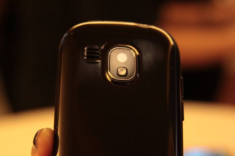 First Look: Samsung Continuum