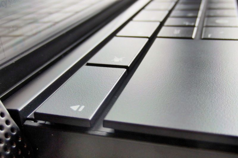 Windowsノート本体 ASUS NX90JQ i7 Asus NX90Jq