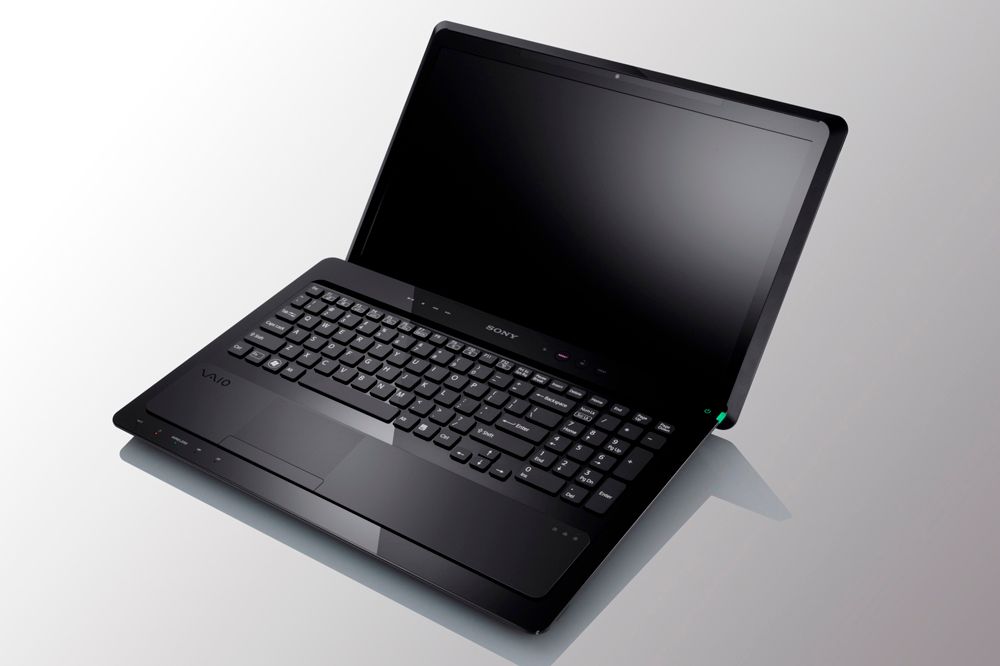 VAIO Fシリーズ(3D) VPCF21AFJ Core i7搭載 Sony Vaio VPC-F21Z1E
