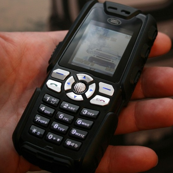 Tesco to offer Sonim's Land Rover S1 rugged phone