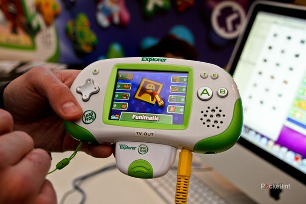 LeapFrog Leapster Explorer Camera & Video Recorder hands-on