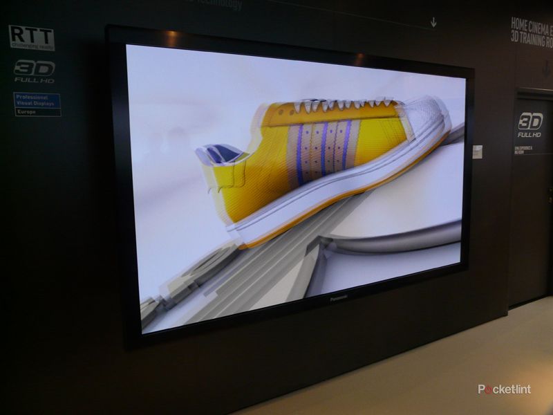 Panasonic's TH-103VX200W 103-inch 3D plasma hands-on