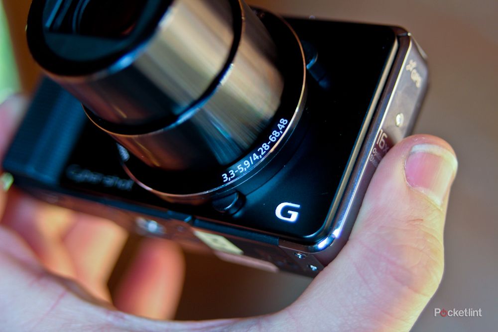 Sony Cyber-shot DSC-HX9V hands-on