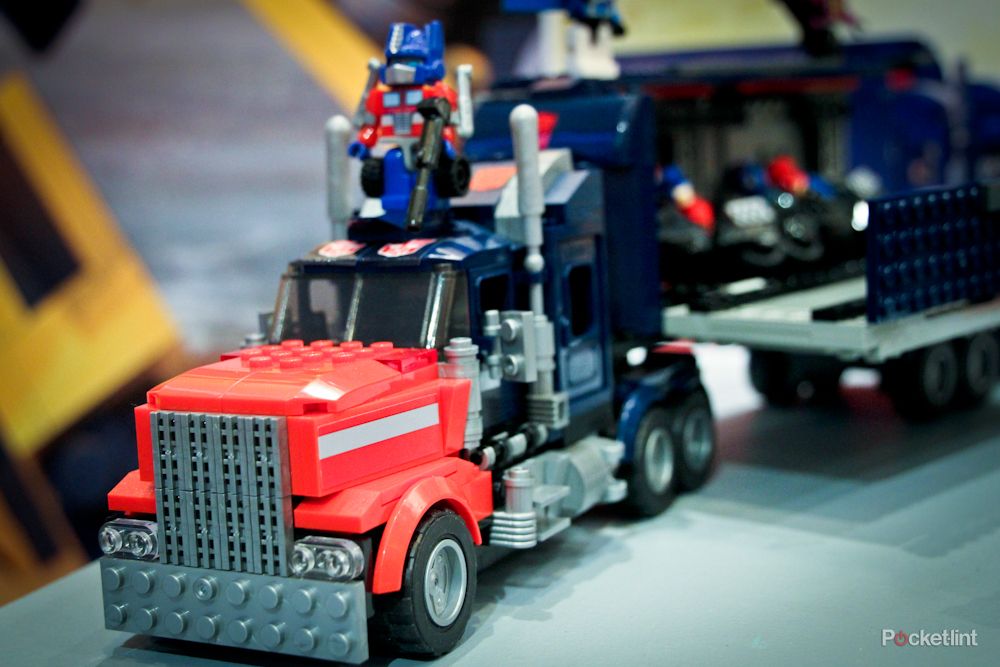kre o transformers lego in disguise image 3