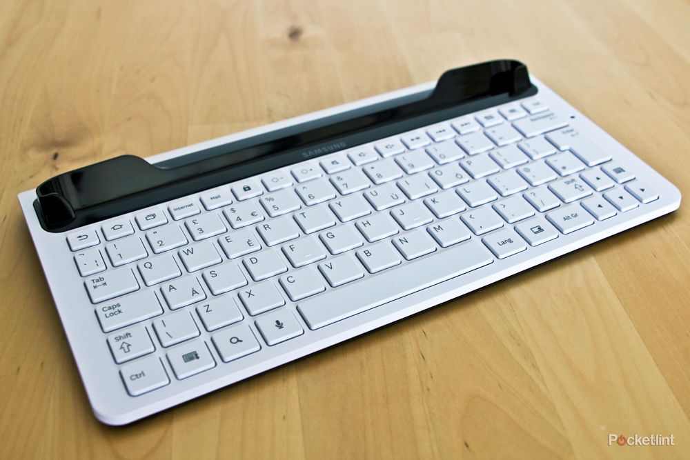 samsung galaxy tab 10 1 keyboard dock hands on image 2
