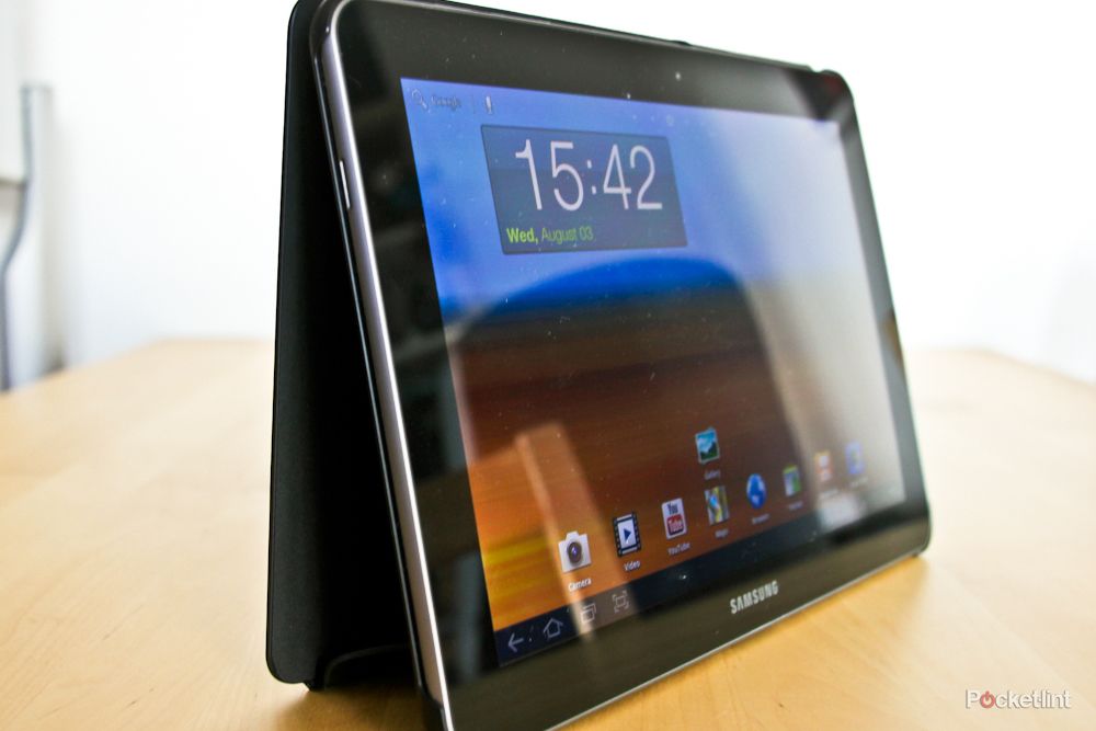 samsung galaxy tab 10 1 book cover hands on image 11