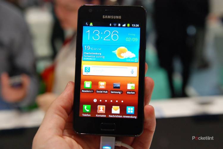 Samsung Galaxy R pictures and hands-on
