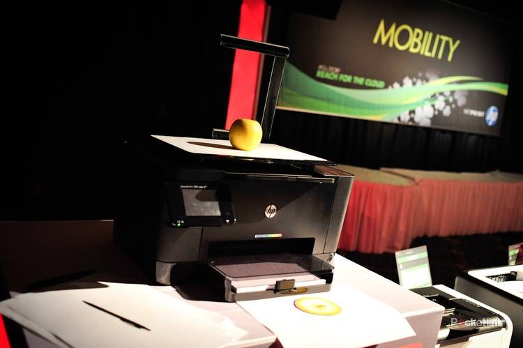HP TopShot Laserjet Pro M275 3D object scanner pictures and hands-on