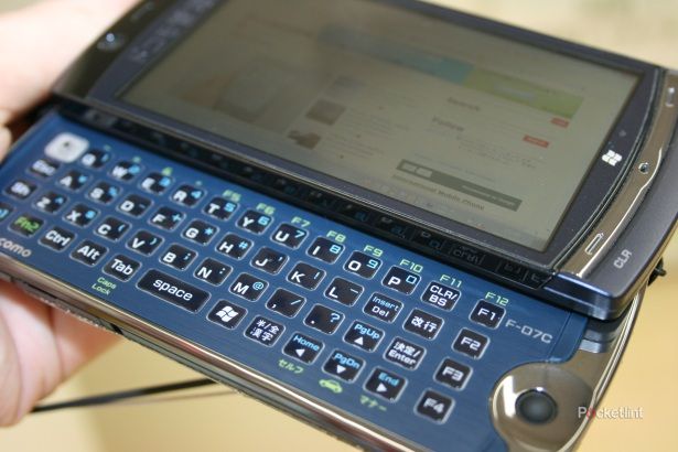 112276-phones-news-hands-on-