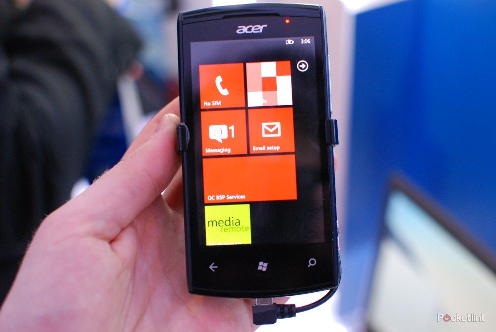 acer allegro windows phone 7 smartphone pictures and hands on image 3