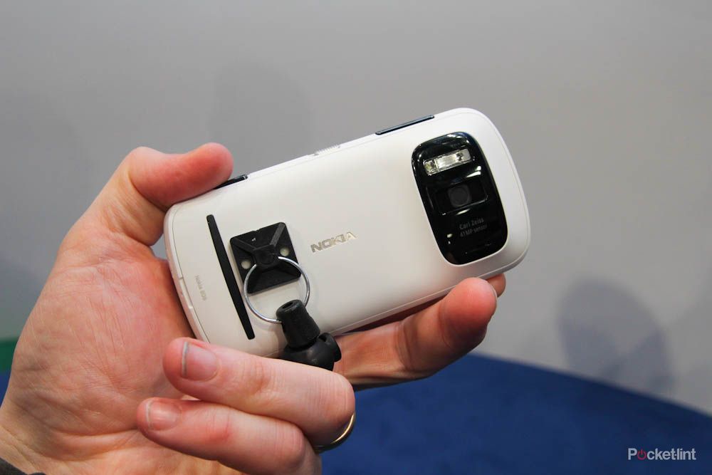 nokia 808 pureview pictures and hands on image 6
