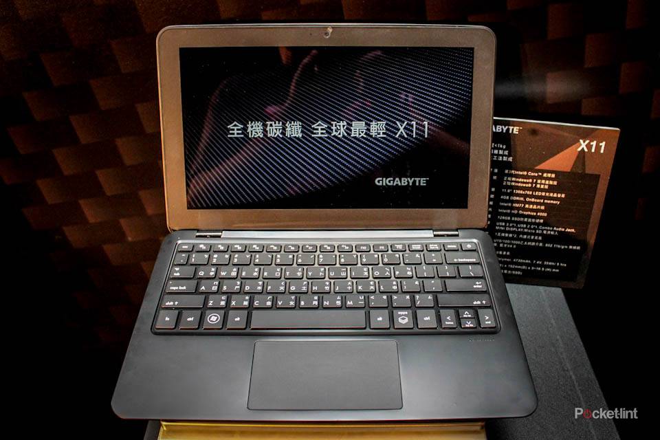 Gigabyte X11 pictures and hands-on