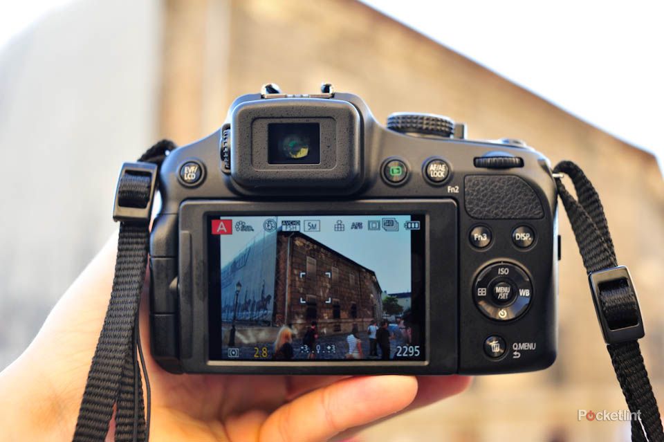 Hands-on: Panasonic Lumix DMC-FZ200 review