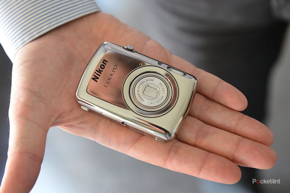 Nikon Coolpix S01 ultra compact camera pictures and hands-on
