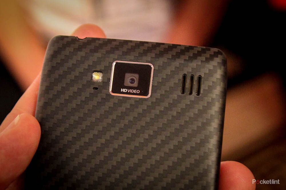 motorola droid razr maxx hd pictures and hands on image 8