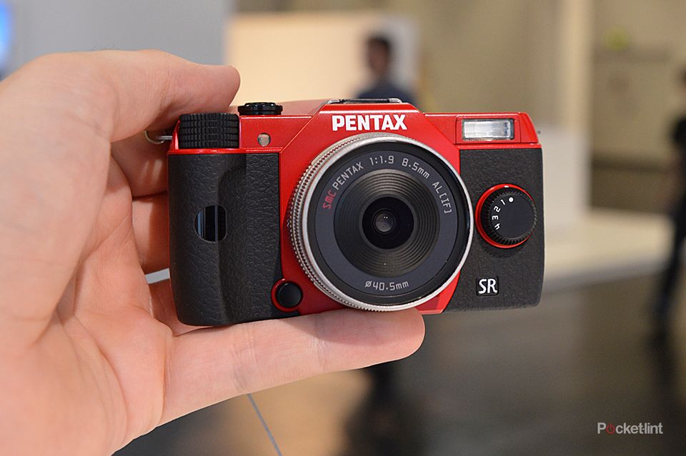 Pentax Q10 pictures and hands-on