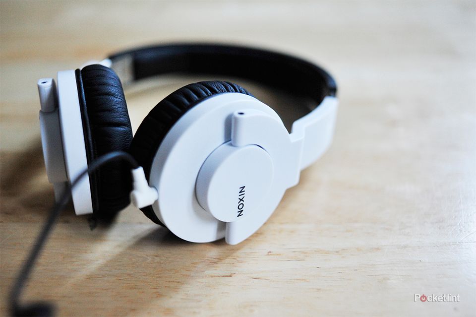 Nixon The Stylus headphones pictures and hands-on