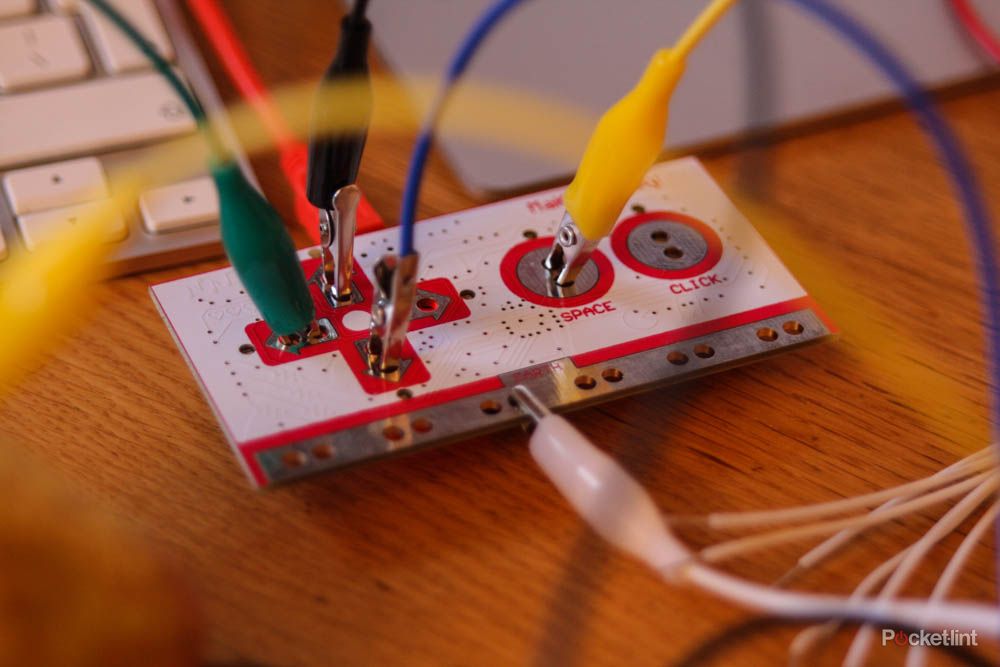 makey makey lets you control games with fruit image 2