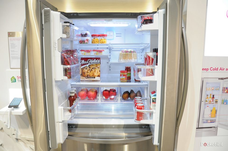 lg smart fridge pictures and hands on image 1