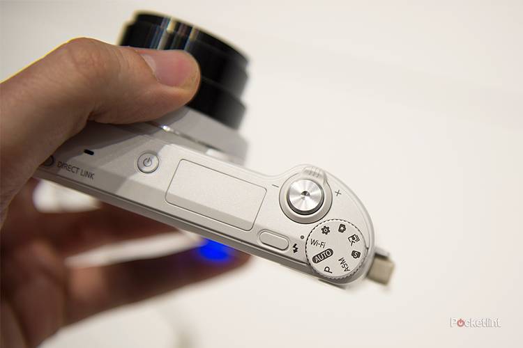 Samsung WB250F pictures and hands-on