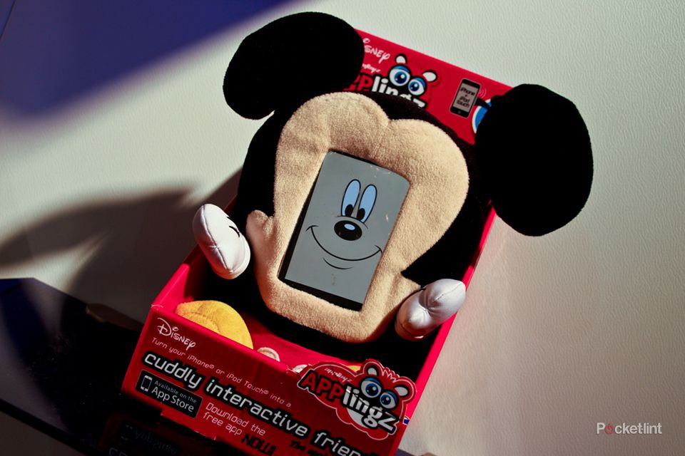 119121-gadgets-news-disney-