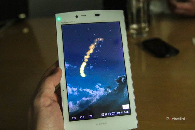 New touchy-feely tech will let you feel others through your phone