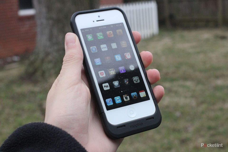 hands on mophie juice pack air review image 1