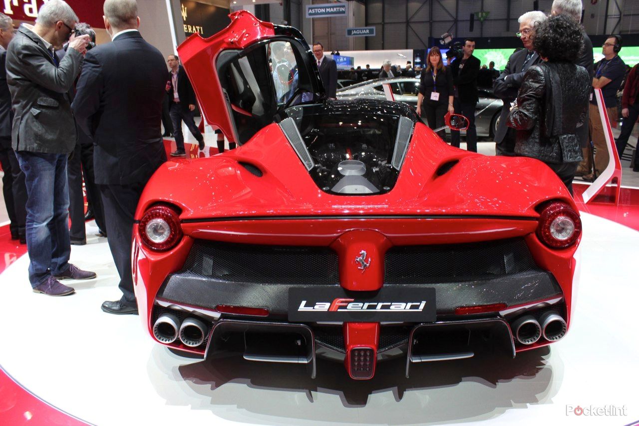 ferrari laferrari pictures and eyes on image 15