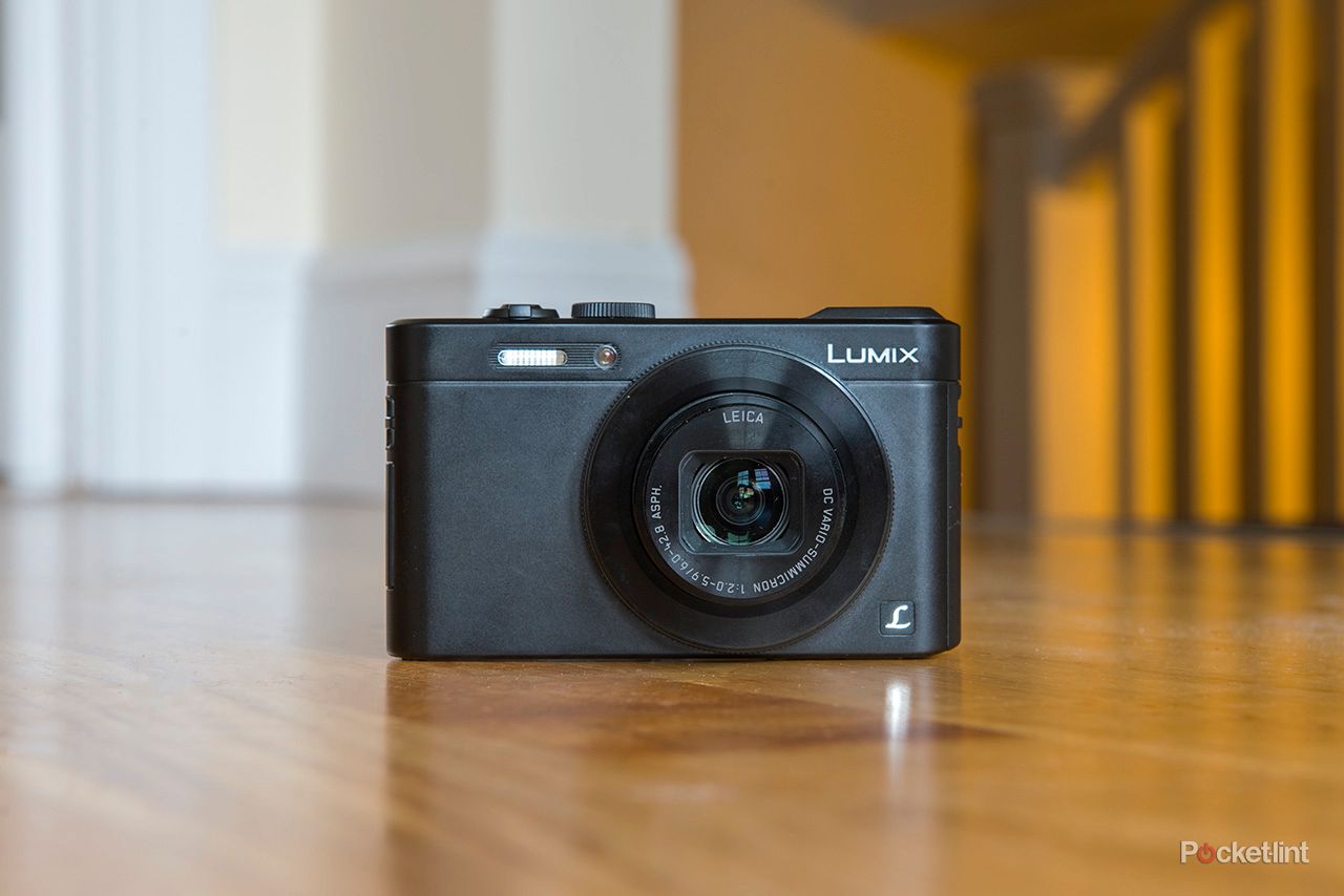 Panasonic LUMIX DMC-LF1　 LEICA Panasonic LUMIX DMC-LF1 Digital Camera (White) DMC-LF1W B&H