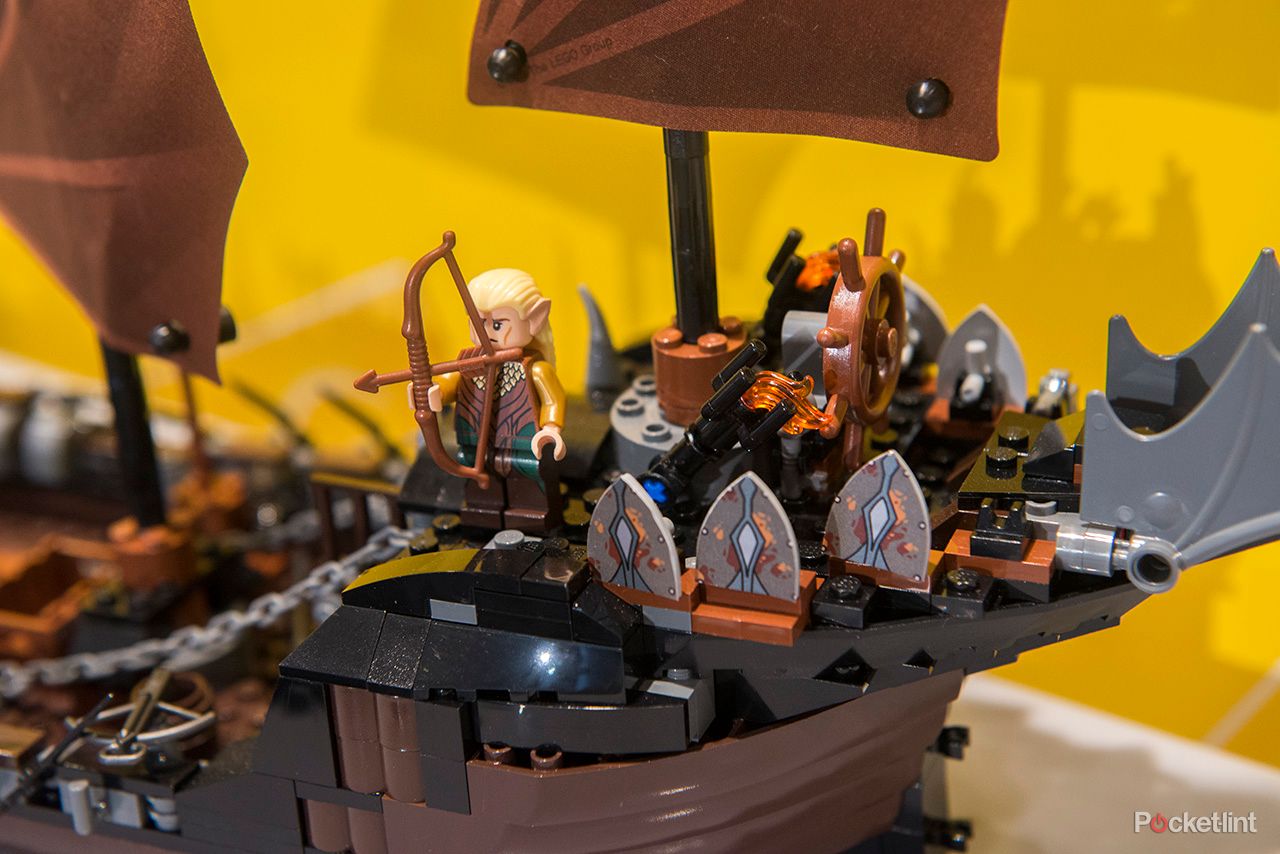 lego lord of the rings battle at the black gate and other 2013 lotr sets pictures and hands on image 5