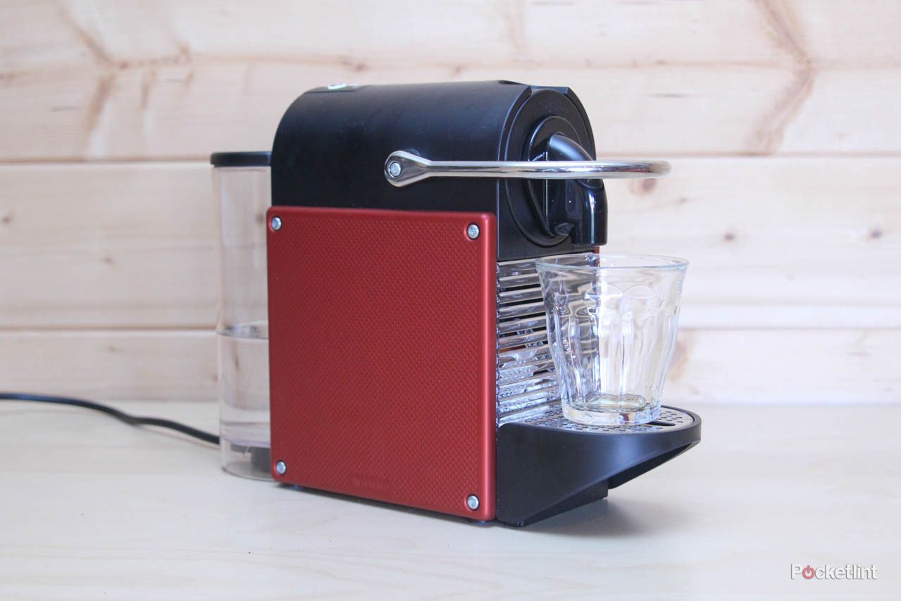 Nespresso PIXIE(ピクシー) レッド C60RE　2012年製 Nespresso Pixie by Magimix review