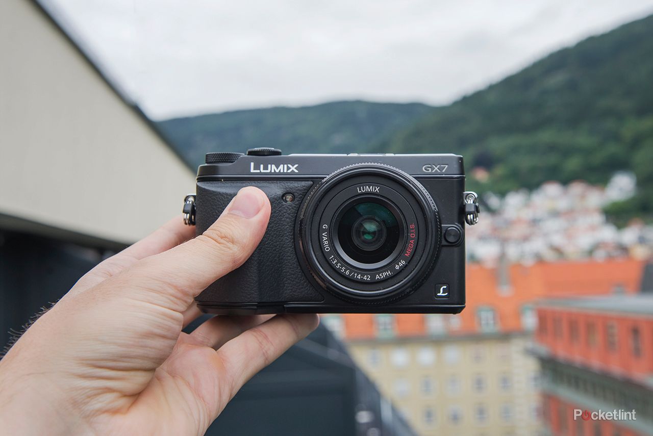 Panasonic - lumix gx7 panasonik カメラ Panasonic tries on a new look with retro-styled GX7 camera