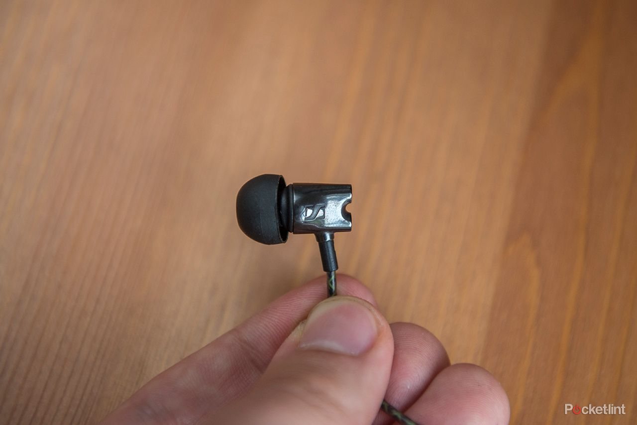 sennheiser ie 800 in ear headphones review image 4