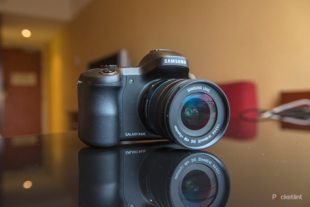 123520-cameras-review-samsung-