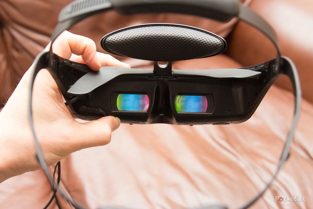 HMZ-T3W パーソナル 3D ビューアー Sony HMZ-T3W Personal 3D Viewer Wireless Head Mounted Display Free