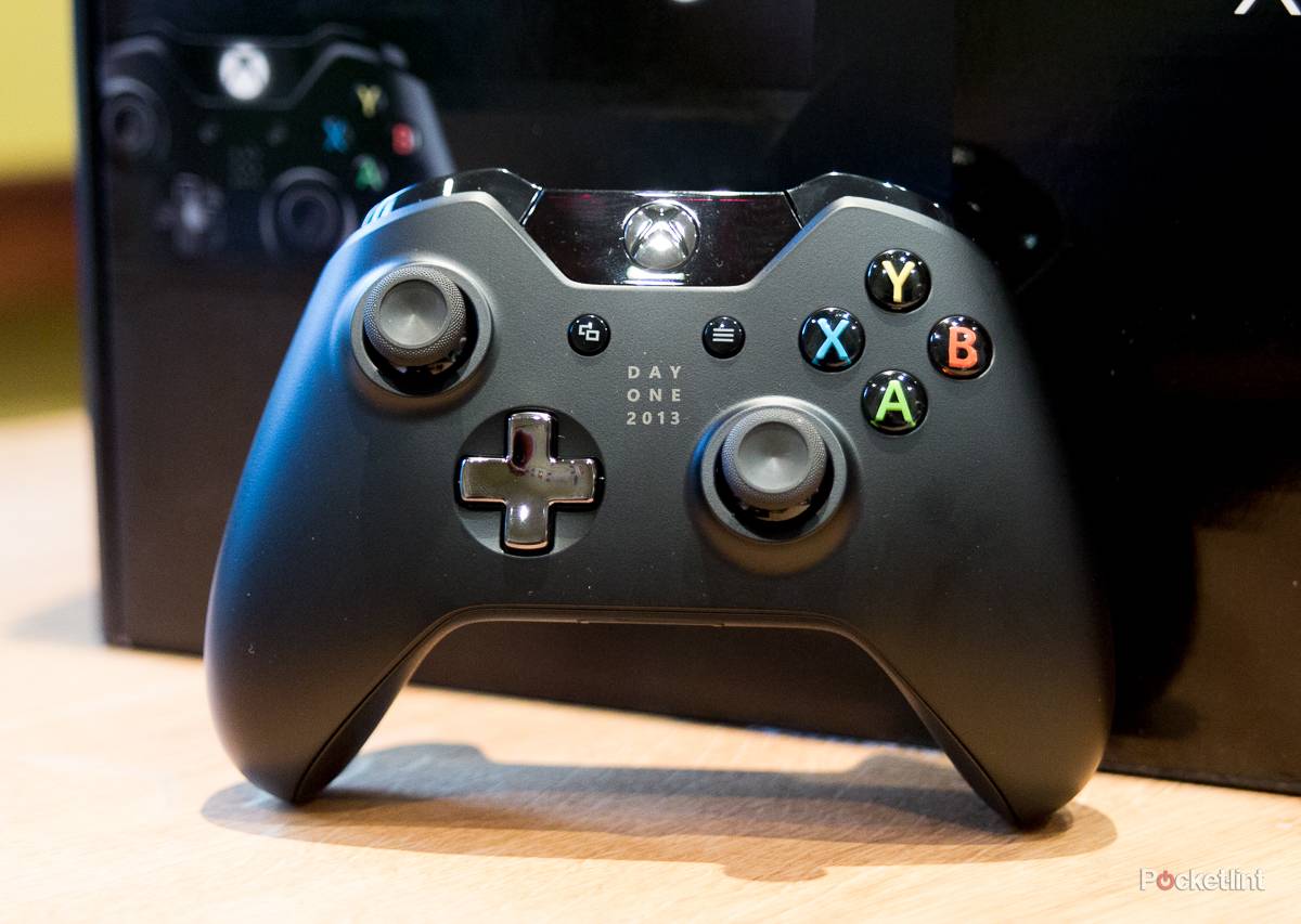 Xbox One Day One Edition pictures and hands-on