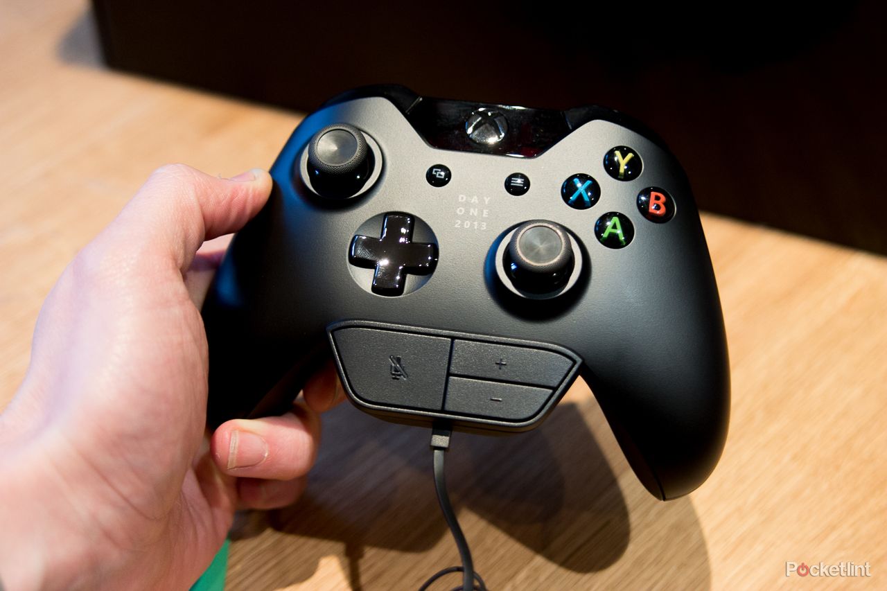xbox one day one edition pictures and hands on image 5