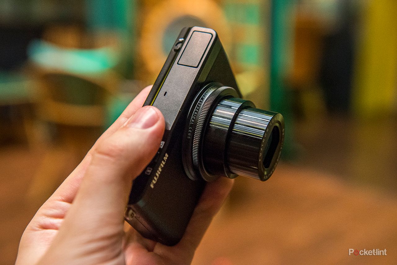Fujifilm XQ1 review