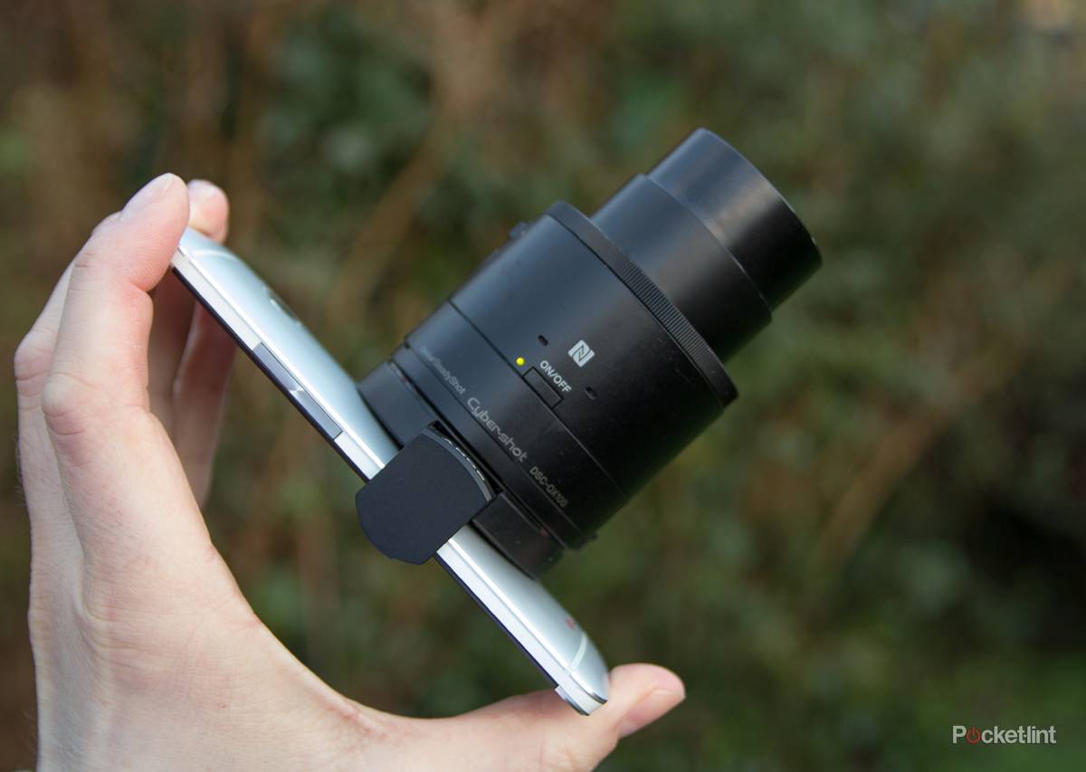 126128-cameras-review-sony- 