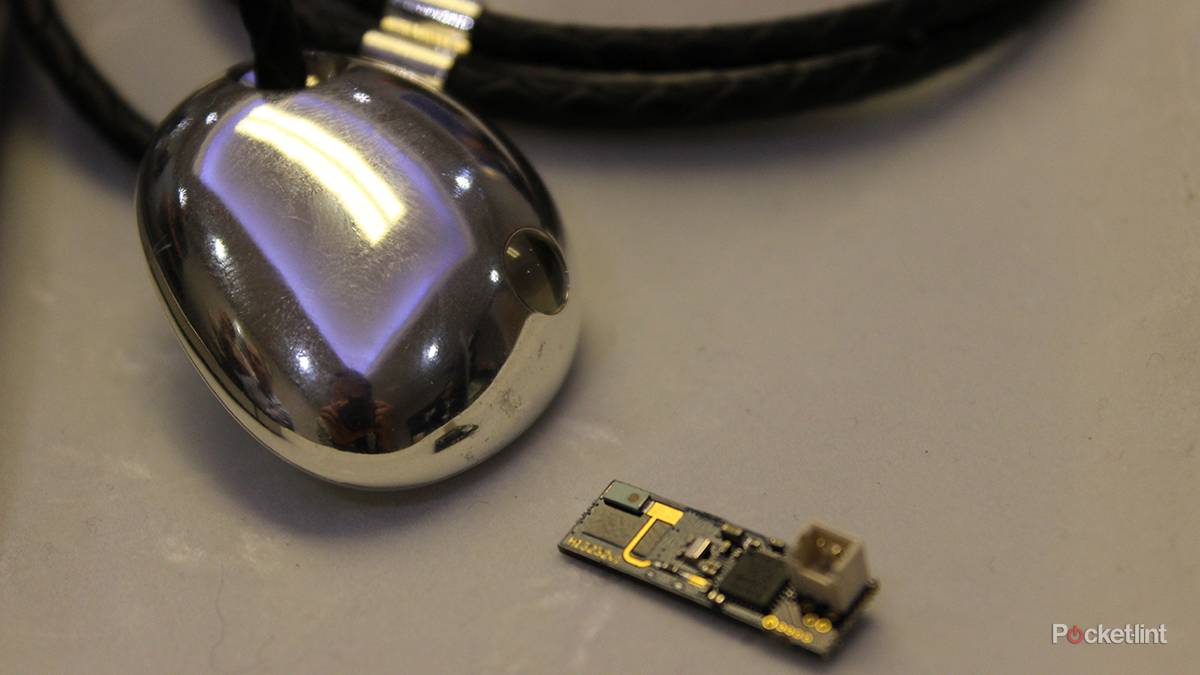 Turn your watch into a smartwatch using a Bluetooth: CSR jewellery is ...