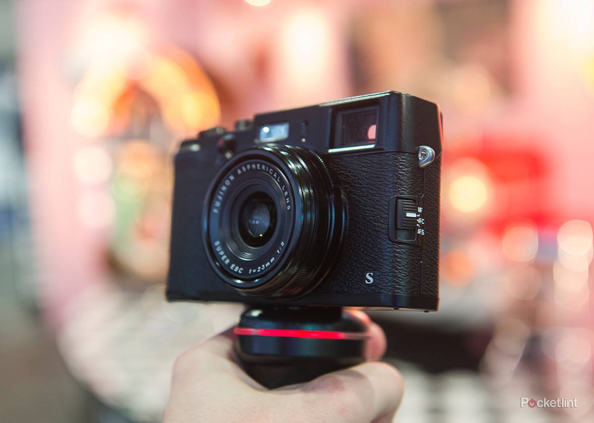 Fujifilm X100S Black pictures and hands-on