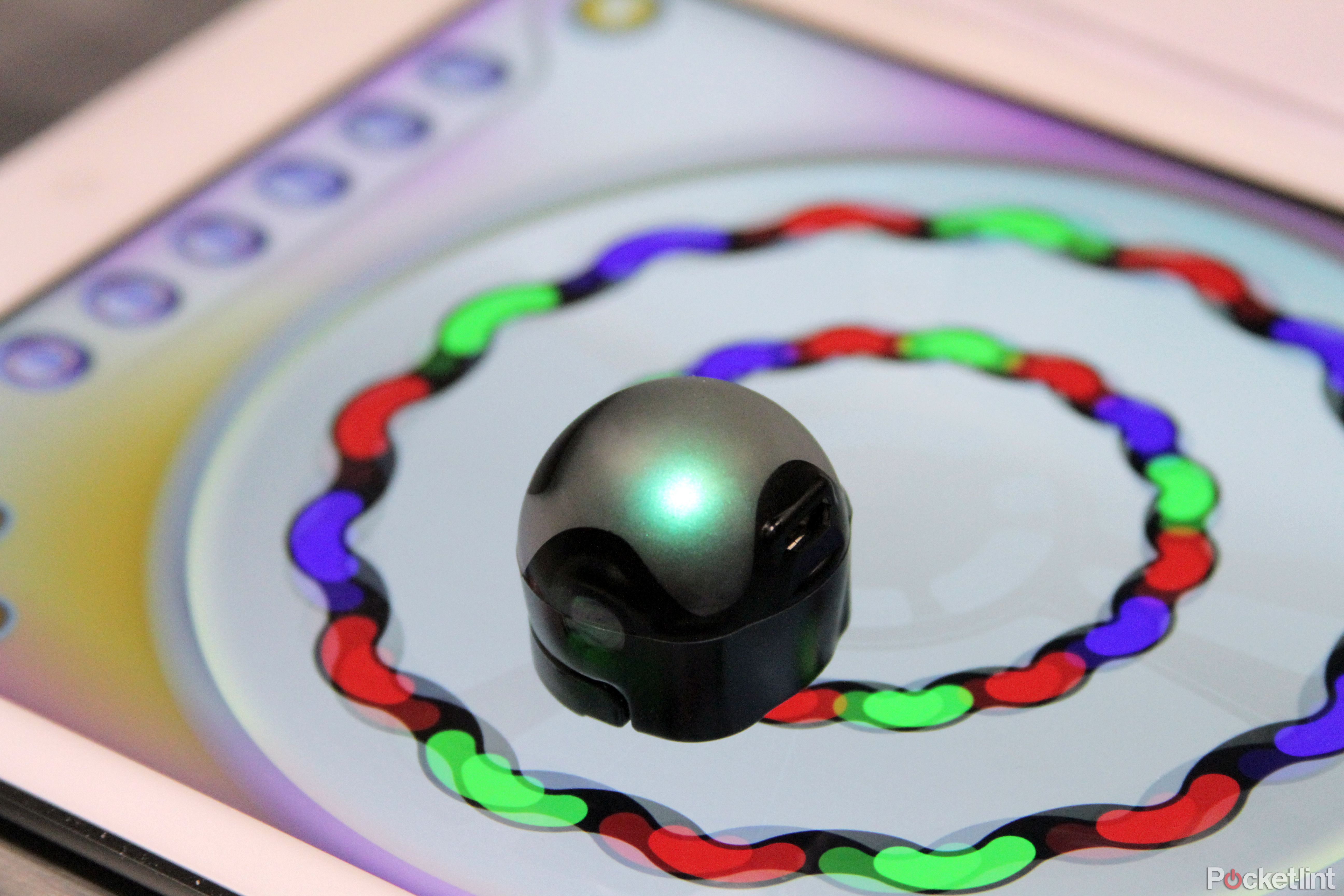 hands on ozobot s multi surface small robot and apps for ios review image 11