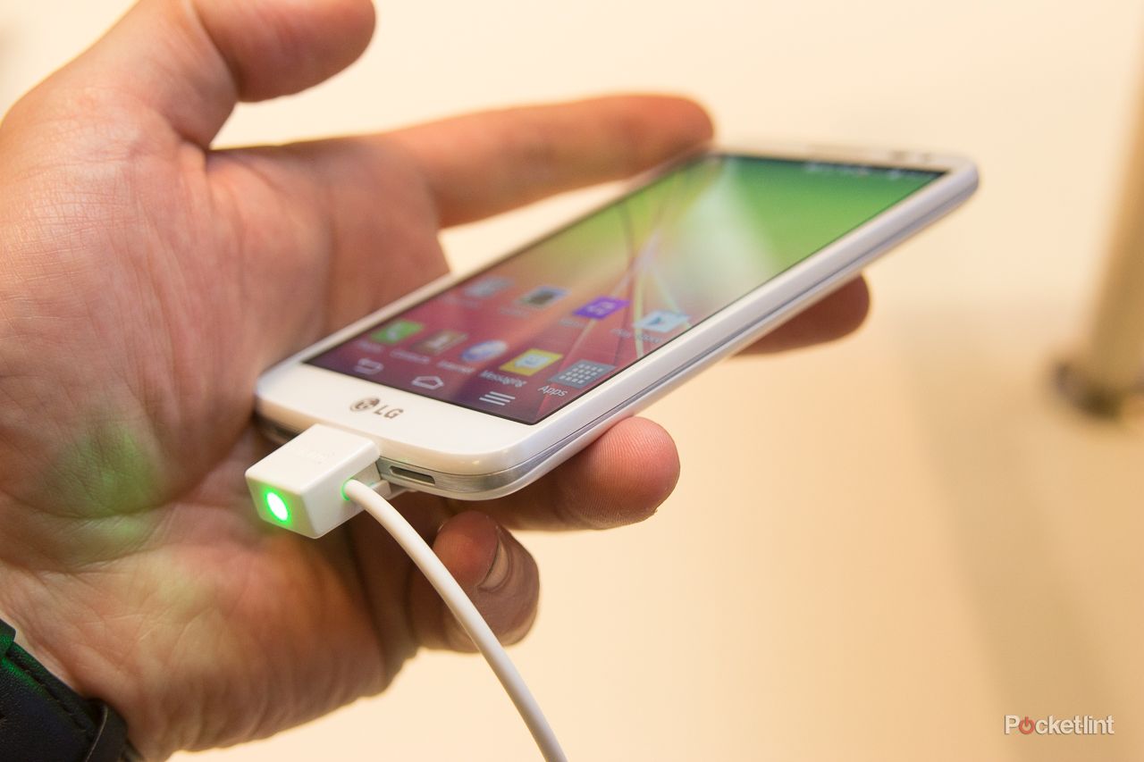 LG G2 mini pictures and hands-on