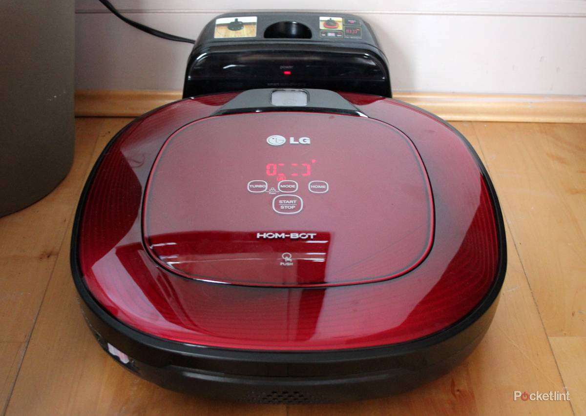 LG Hom-Bot Square robotic vacuum cleaner review