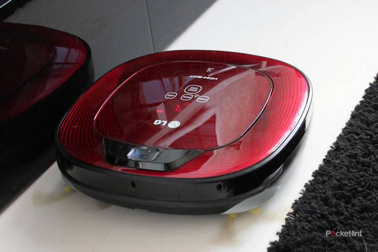 LG Hom-Bot Square robotic vacuum cleaner review