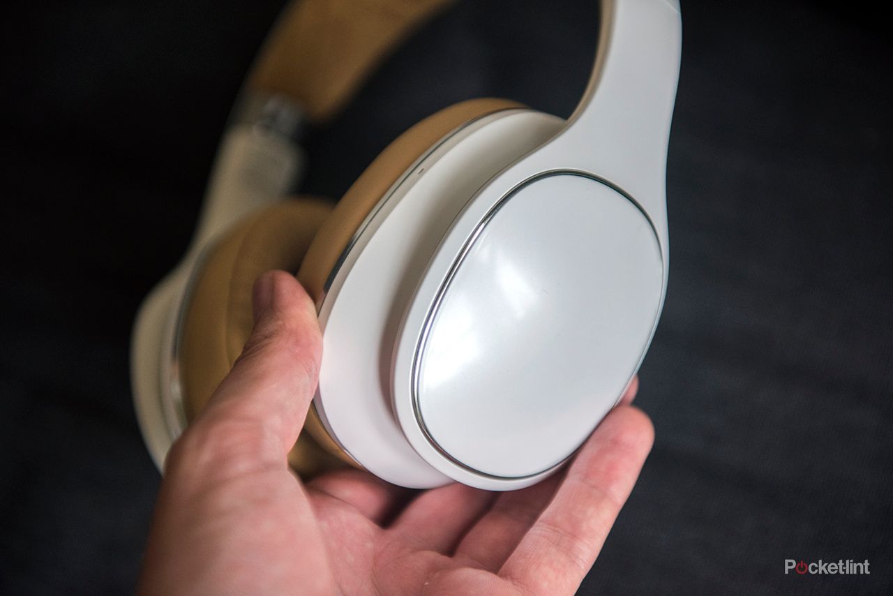 Samsung Level Over headphones review