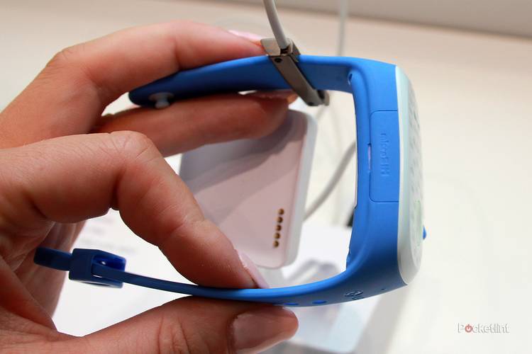 LG Kizon smartwatch lets you directly call and track your little ones ...