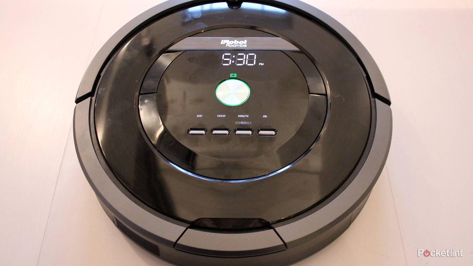 iRobot ルンバ 880 iRobot Roomba 880 review: Cleans, so you don
