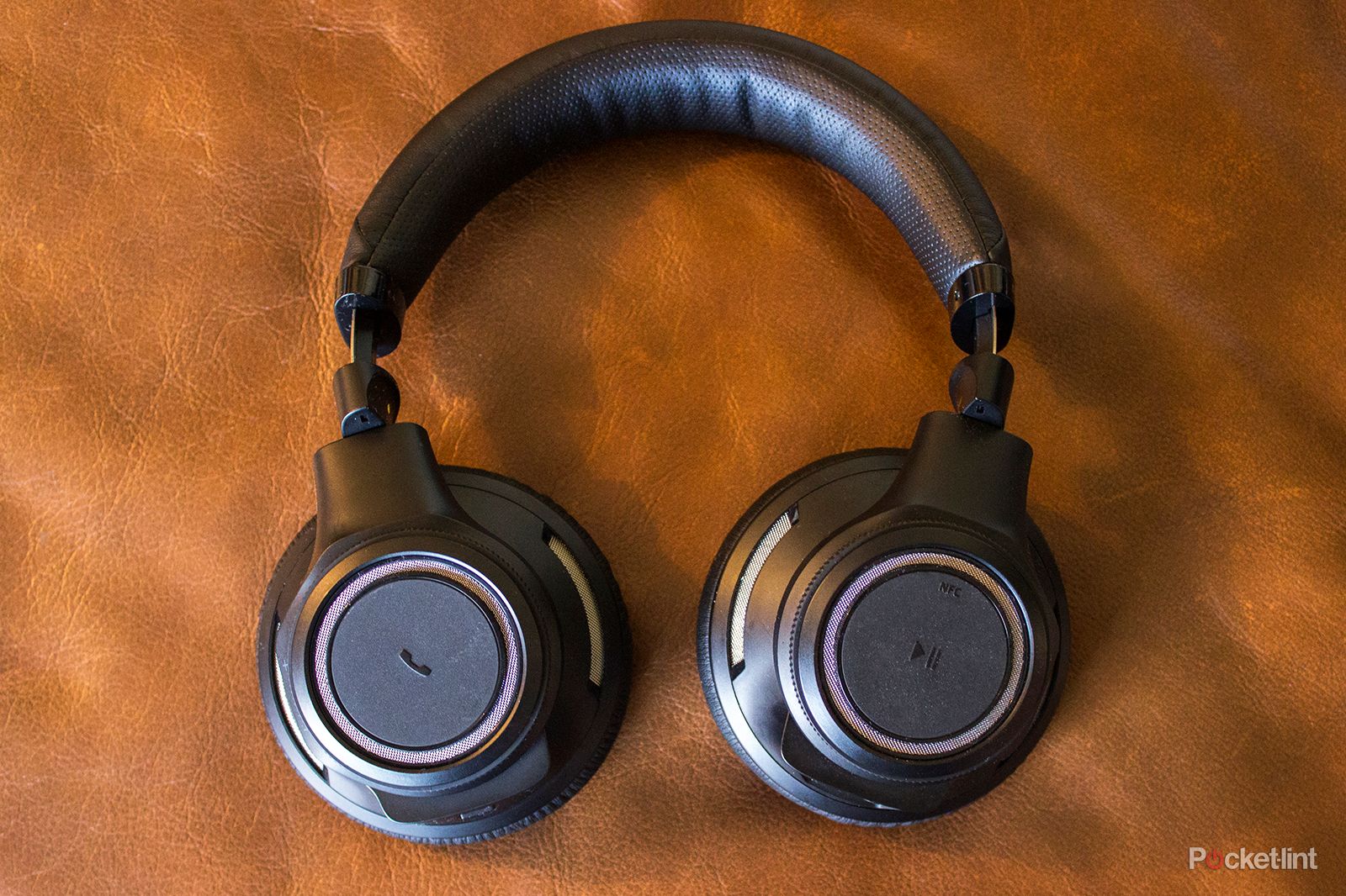 Plantronics Backbeat Pro review: Belting Bluetooth headphones