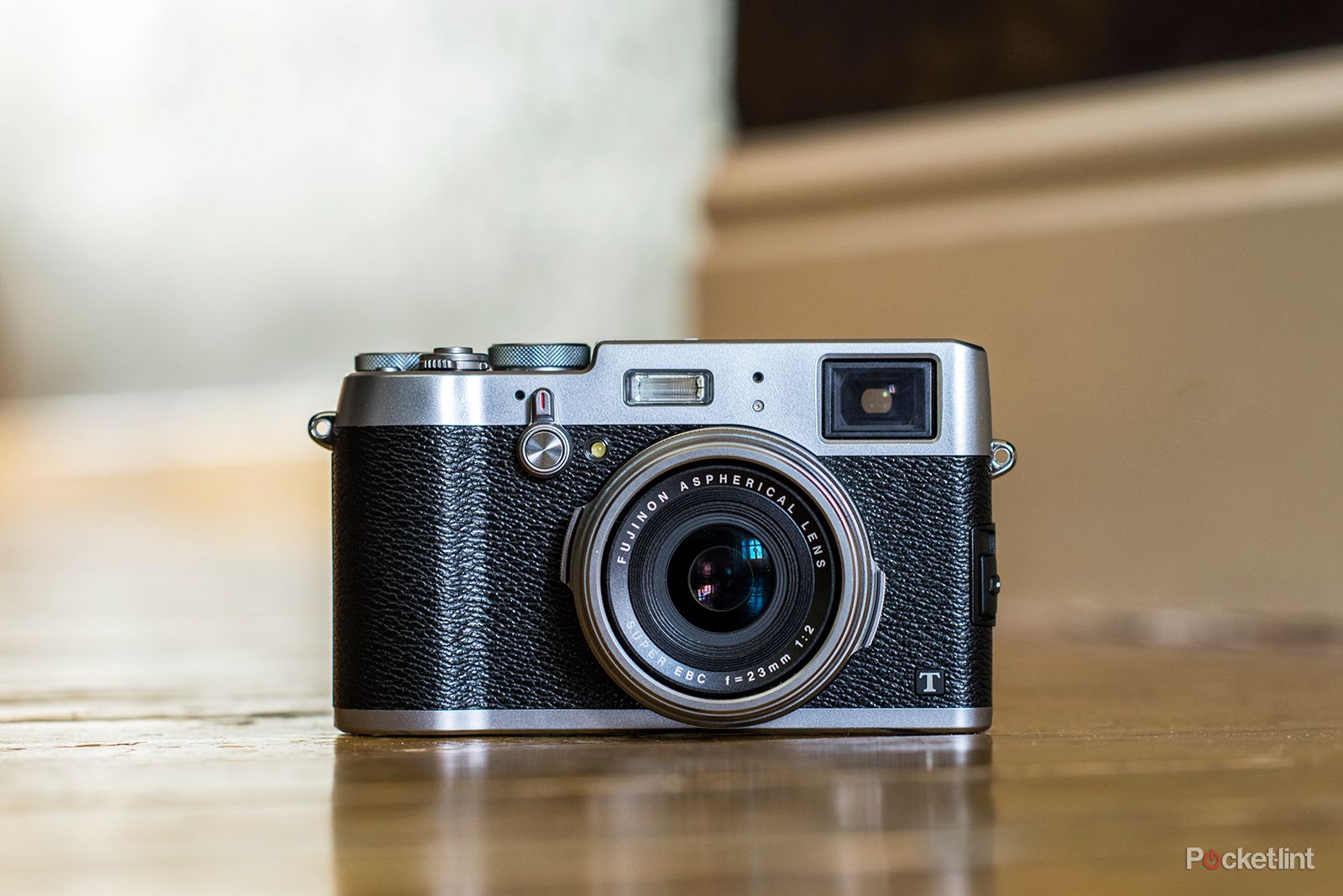 Fujifilm X100T review: Naughty but niche